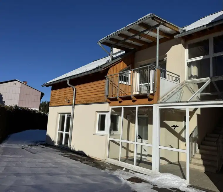 5 Zimmer Maisonettenwohnung mit 2 südseitigen Terrassen, Garage und Keller, zweitwohnsitzfähig!