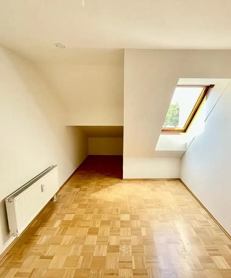 Schöne 2-Zimmer Wohnung mit Galerie - Provisionsfrei!!