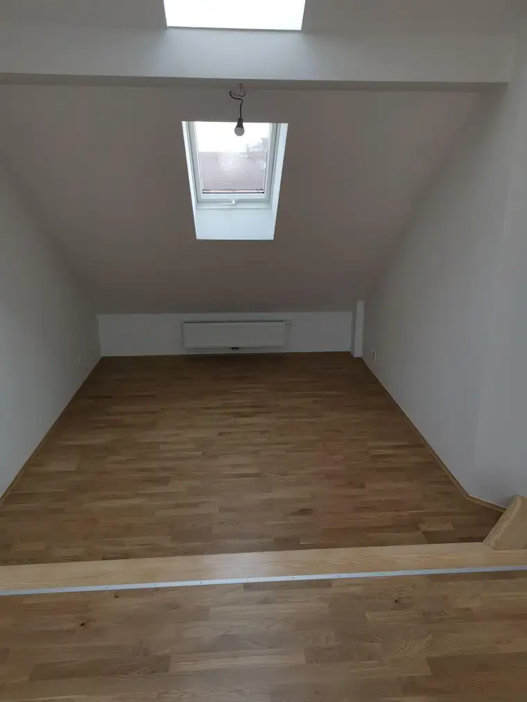 2 Zimmer Wohnung mit Balkon - Provisionsfrei!