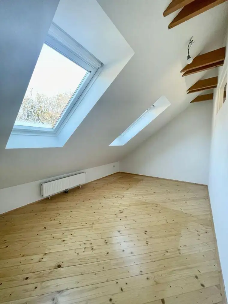 Dachgeschoßwohnung mit Terrasse nahe dem LKH - Provisionsfrei!