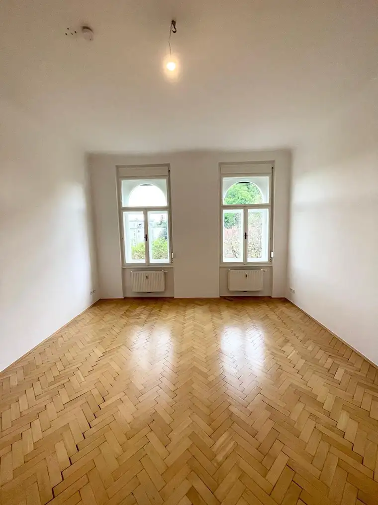 Helle 2 Zimmer Wohnung - Provisionsfrei!