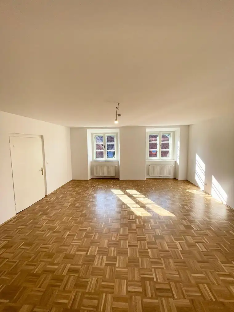 3 Zimmer Wohnung mitten im Zentrum - Provisionsfrei!