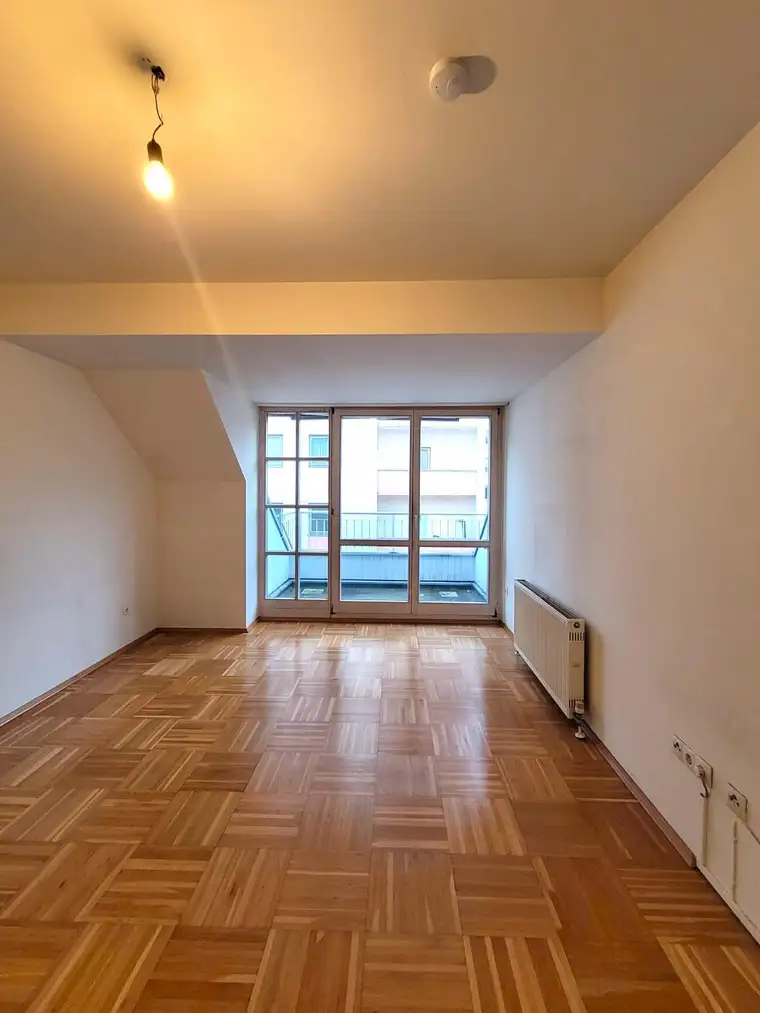 2-Zimmer-Wohnung mit kleinem Balkon - Provisionsfrei!