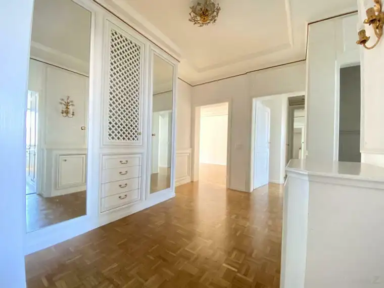 Graz – Geidorf: Schicke Wohnung in unmittelbarer Uni-Nähe, perfekt für Paare oder als WG. | Graz - Geidorf: Chic apartment in the immediate vicinity of the university, perfect for couples or as a shared flat