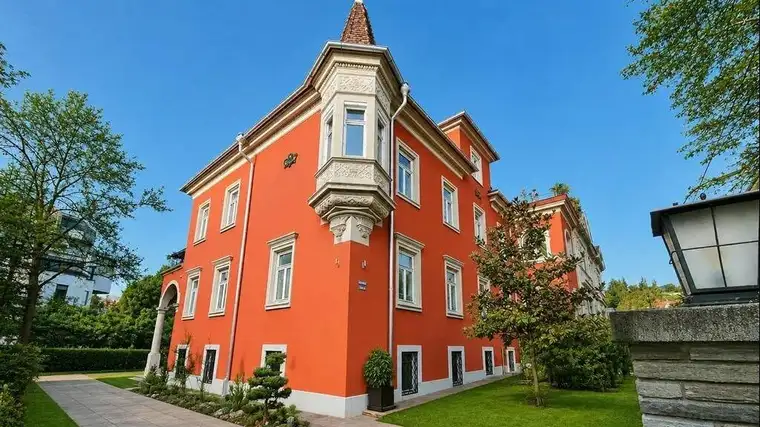 Graz - Geidorf: Repräsentative Stadtvilla - Wohnen, Arbeiten &amp; Entwickeln in absoluter Bestlage