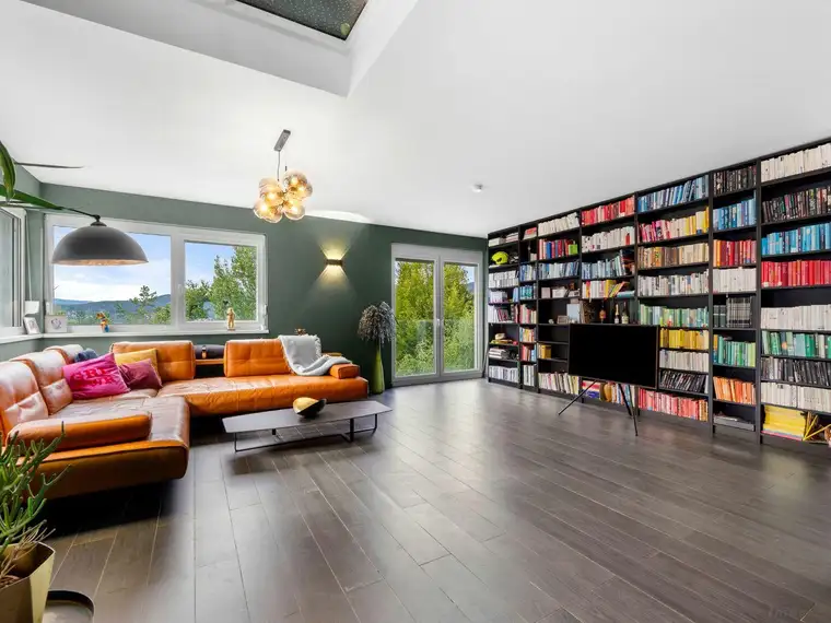 Graz - Mariatrost: Moderne Villa in erhabener Aussichtslage mit traumhaftem Grünblick|Graz - Mariatrost: Modern villa in a stunning location with a breathtaking view