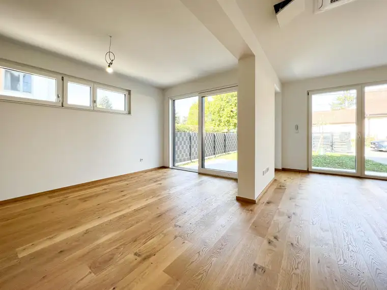 SEMI-DETACHED HOUSE - FIRST OCCUPANCY WITH 3 FLOORS AND ROOF TERRACE NEAR KIRSCHENALLEE