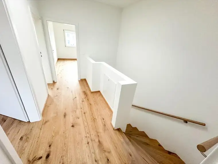 Weinsame Spitzenklasse. 4-Zimmer Haus beim Weinbaugebiet mit Wärmepumpe
