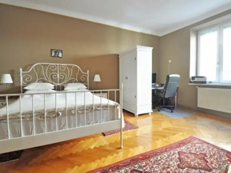 Helle 3 Zimmer Wohnung, möbliert, U1, Südtiroler Platz, Provisionsfrei
