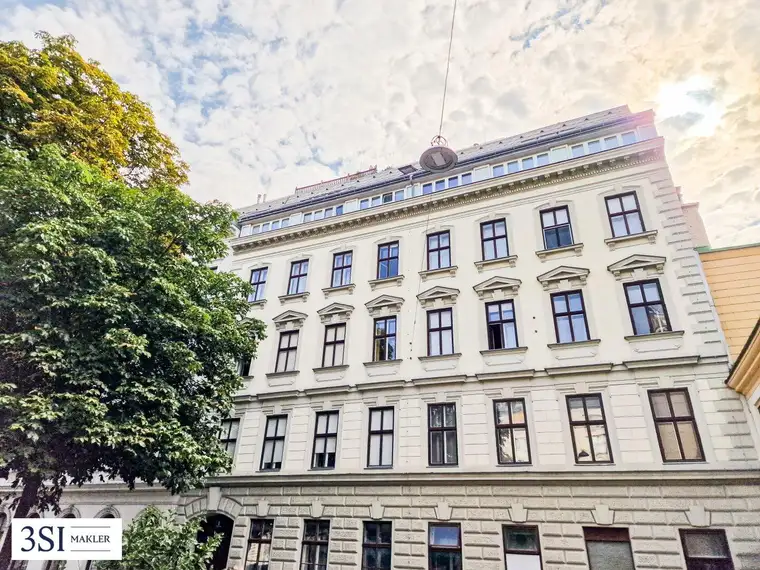 Gepflegte Altbauwohnung in urbaner Lage am Bennoplatz!
