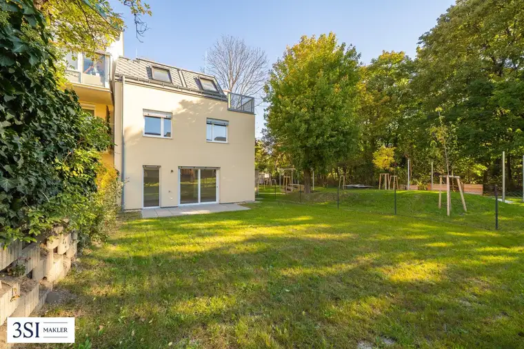 Wo Wohnträume Wurzeln schlagen – Stilvolle Doppelhaushälfte mit Eigengarten