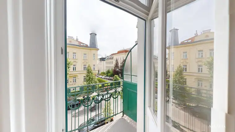Charmante Altbauwohnung mit Balkon I Sievering I Saniert