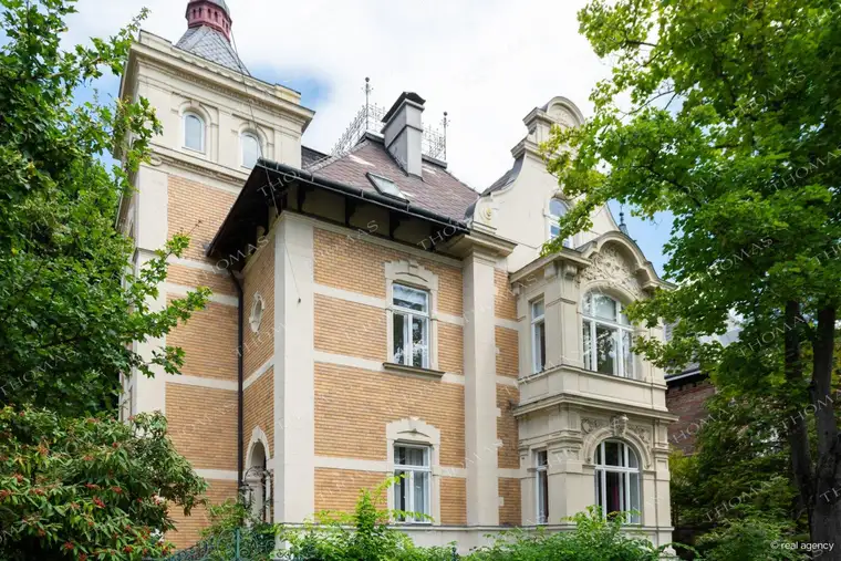 Camillo Thomas, THOMAS Immobilientreuhand GmbH