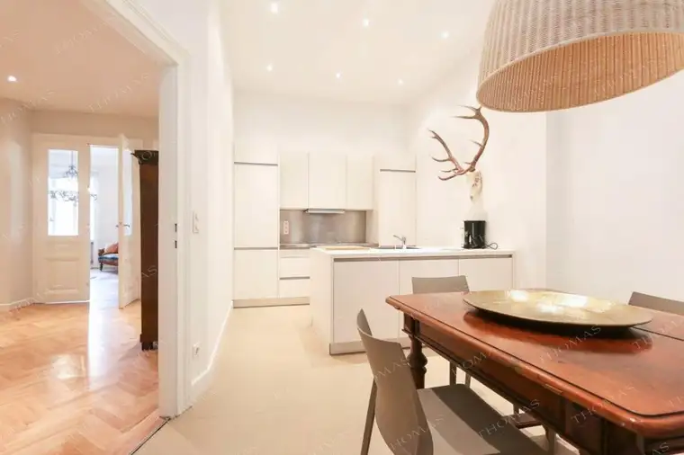 Camillo Thomas, THOMAS Immobilientreuhand GmbH