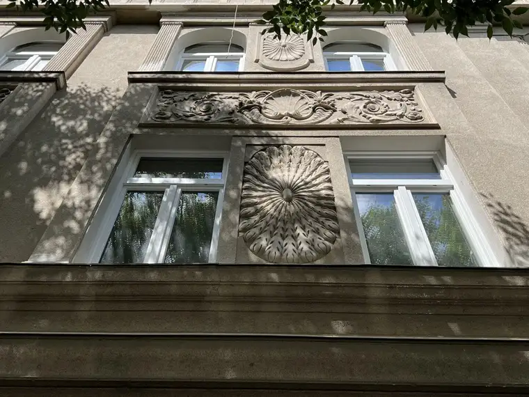 Zinshaus - bestandsfrei mit Potenzial