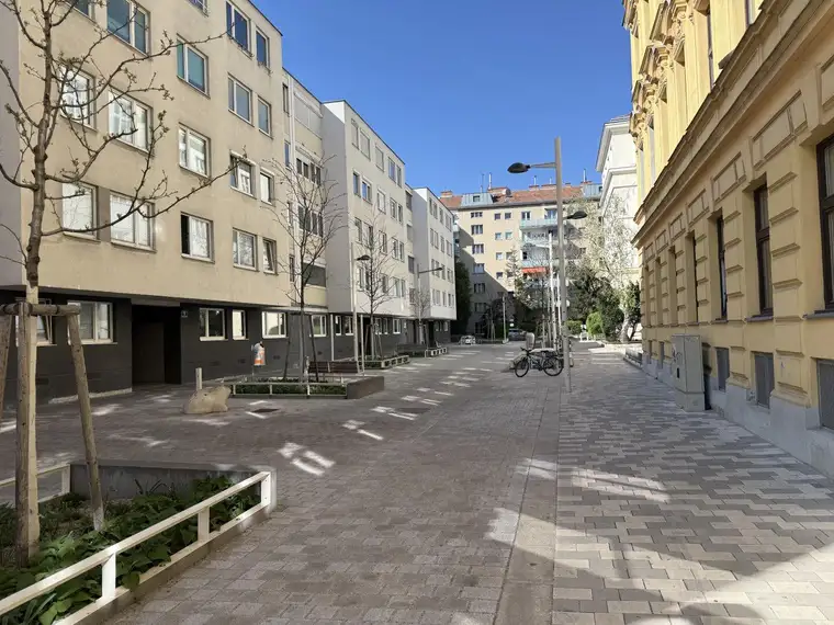 Attraktive Wohnung/Büro/Praxis in 1160 Wien – 83m² mit Balkon, 4 Zimmer, nur 229.000 €!