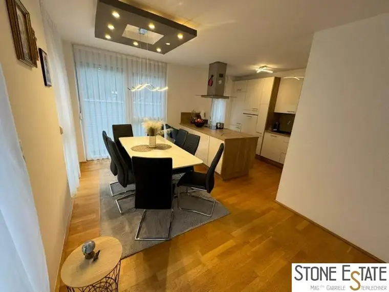 Exklusive 3-Zi-Maisonette mit privater Dachterrasse - Ihr neues Zuhause in Mötz!
