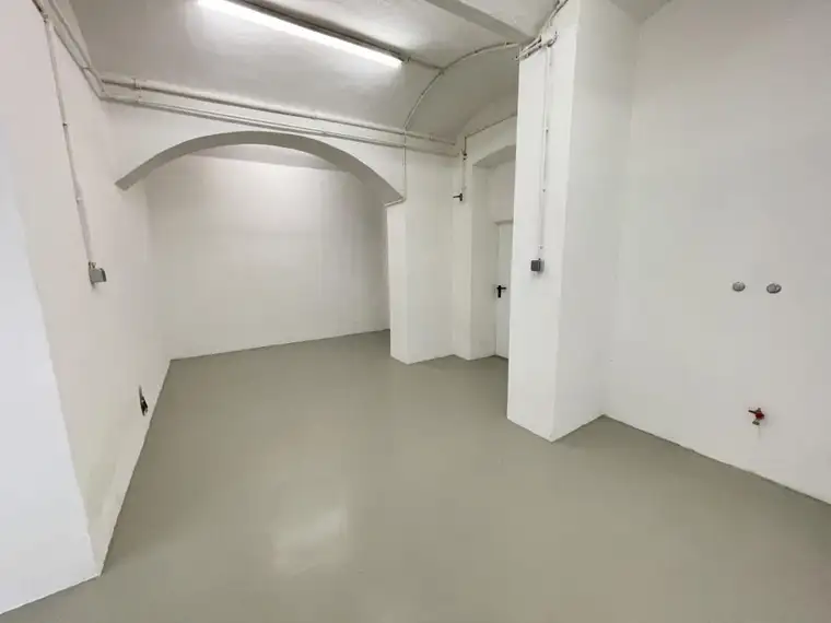 GESCHÄFTSLOKAL/SOUTERRAIN | UNTERE AUGARTENSTRASSE | ERSTBEZUG