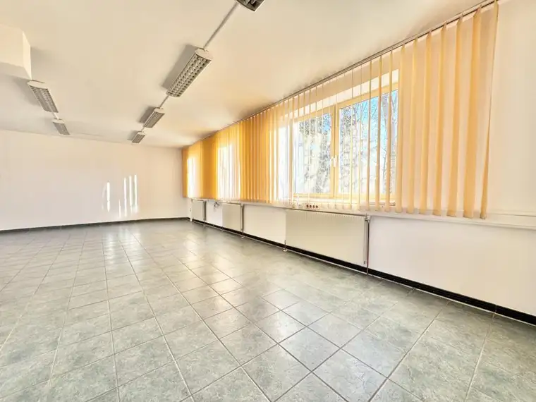 TOP-BÜRO | HELLE 3 ZIMMER | OBERLAAER STRASSE | U-BAHN-NÄHE