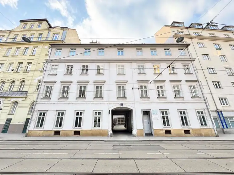 UNGARGASSE 22 | GARAGENPLATZ