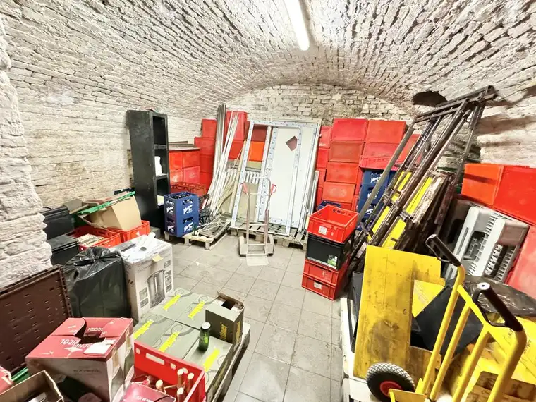 KIRCHBERGGASSE 26 | GROSSZÜGIGER LAGERRAUM IM KELLER | TOPLAGE