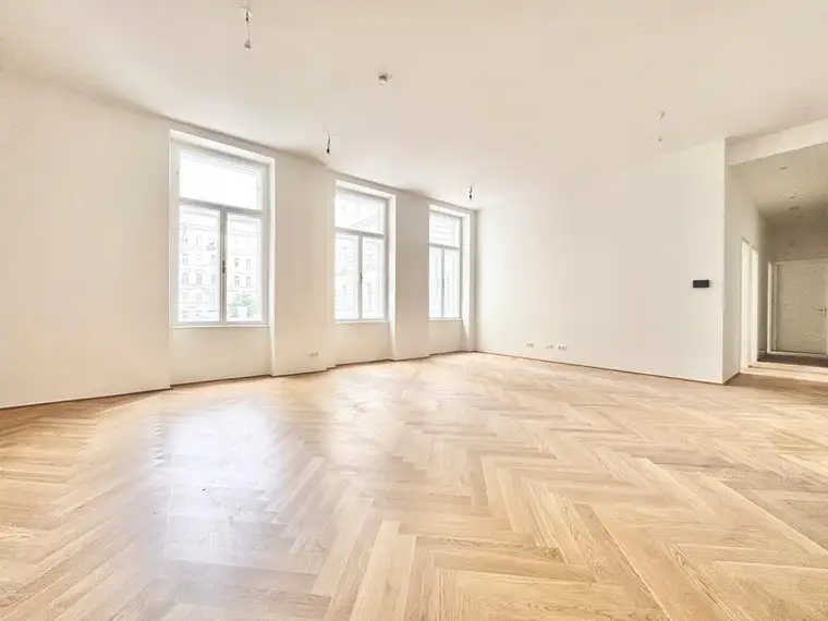 ERSTBEZUG NACH SANIERUNG | NEUBAUGASSE | EXKLUSIVE 4 ZIMMER | TOPLAGE | U-BAHN-NÄHE