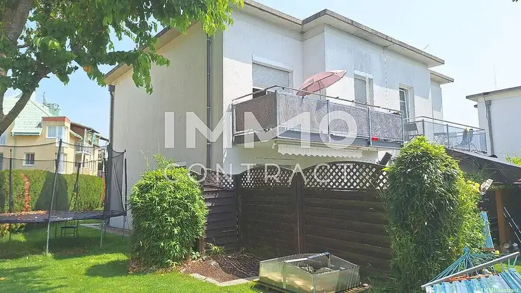 Doppelhaushälfte mit Eigengarten am Ende einer Sackgasse in Ennsdorf, unterkellert mit Wärmepumpe, Solar und Wohnraumlüftung