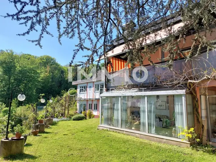 MARIATROST- PLATTE- JOSEFWEG: LIEGENSCHAFT IN ABSOLUTER RUHELAGE MIT BADEHAUS UND 5 GARAGENPLÄTZE
