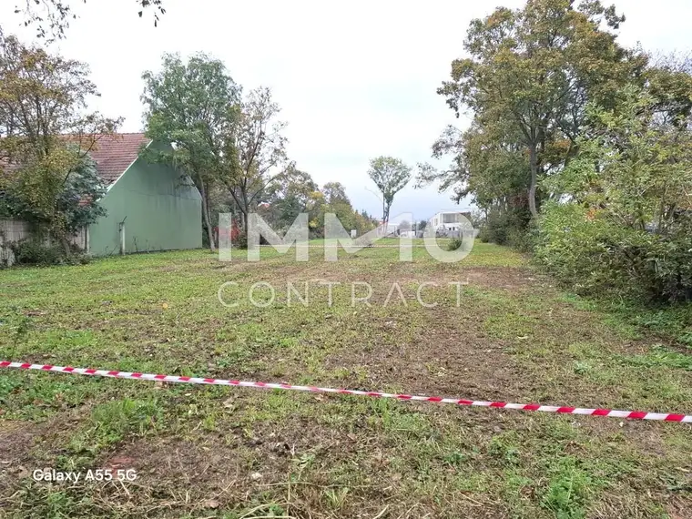 voll aufgeschlossene Grundstück zum Verkauf