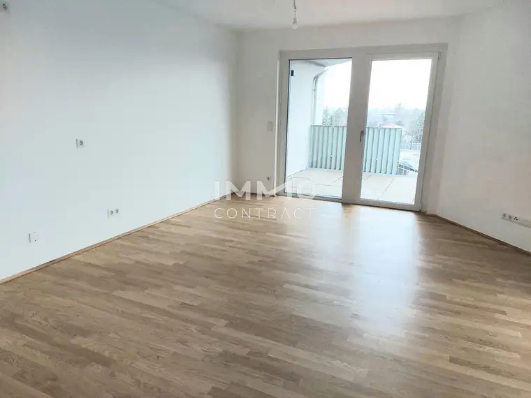 ERSTBEZUG Neubau Dachgeschoßwohnung mit Loggia und Balkon