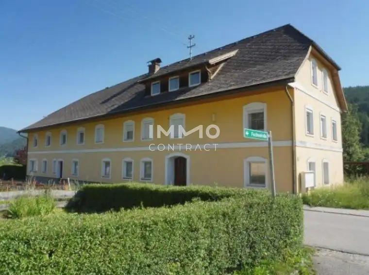 Mehrfamilienhaus mit 6 Wohneinheiten, auf großzügigem Grundstück und 6 Stellplätzen I Hohes Potential für starke Rendite