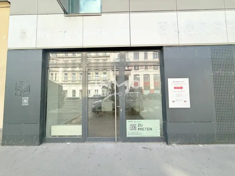 Vielseitiges Geschäftslokal mit Loft-Charakter &amp; großzügiger Fensterfront auf der Laxenburger Straße