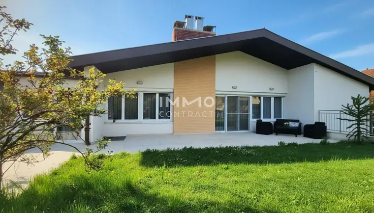 Ein Zuhause zum Ankommen und Wohlfühlen – Exklusiv sanierter Bungalow mit Wellnessbereich und großzügigem Garten