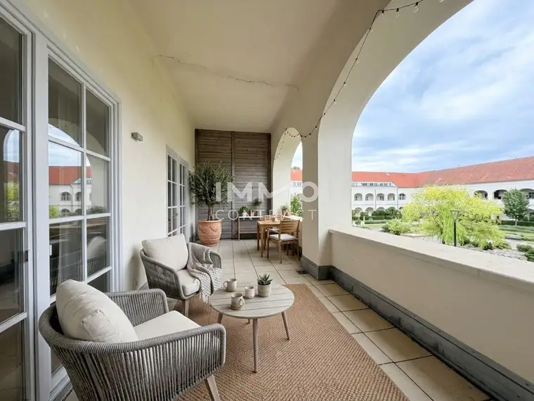 Großzügige 3-Zimmer-Wohnung mit beeindruckender Raumhöhe und großzügigen Freiflächen