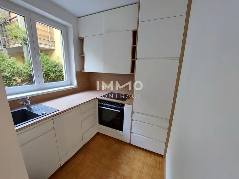 Ideale 2-Zimmer Wohnung im Zentrum vom Linz mit Loggia, sehr schöner Küche und optional mit einem Tiefgaragenplatz!