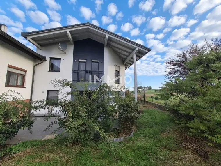 Moderne Doppelhaushälfte in Kilb – 4 Zimmer, Passivhaus, Carport!