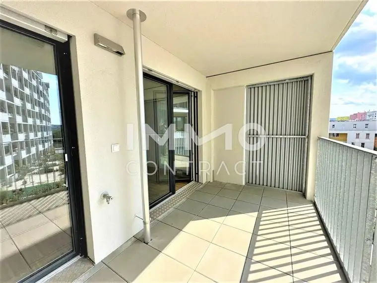 Barrierefreie Seniorenwohnung mit großer Loggia für Menschen 60+!