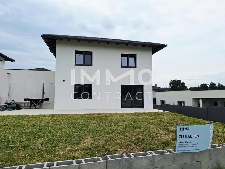 ERSTBEZUG AB HERBST - elegante Doppelhaushälfte mit Garten und Garage