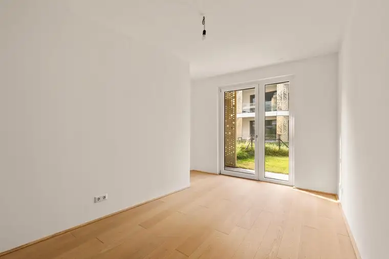 120m2 Garten, 1. Reihe direkt am Wasser - Luxus Living