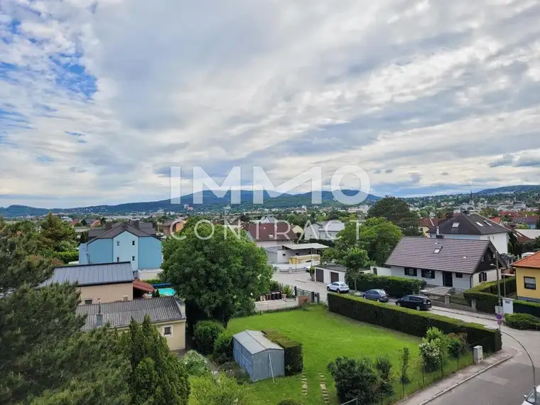 Neu renovierte Wohnung. 2 Zimmer, südseitige Loggia, Pendlerhit