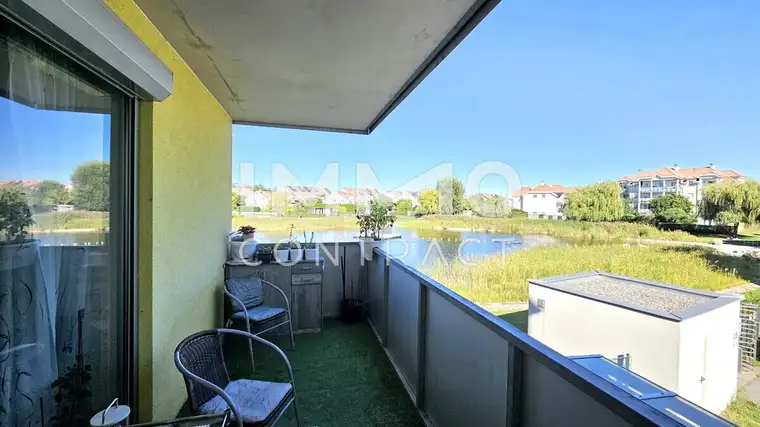 Neuer Preis! Exklusive 2-Zimmer-Wohnung mit großem Balkon &amp; Seeblick, inkl. Tiefgarage!!
