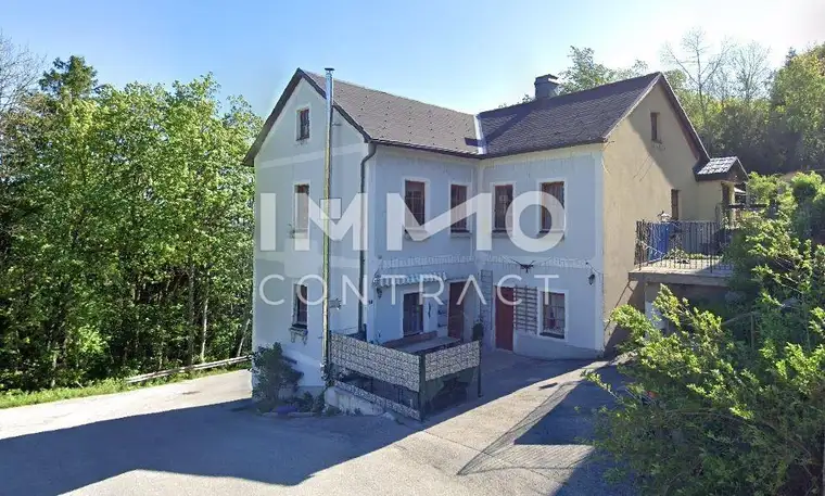 Mehrfamilienhaus in Puchenstuben
