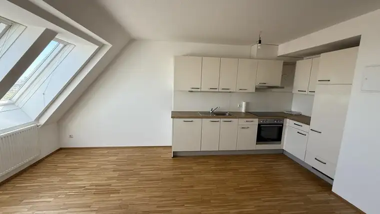 2-Zimmer DG-Traum! Anfragen nur per Mail - keine Anrufe! OpenHouse am 11.5. 14:00-14:20 Uhr