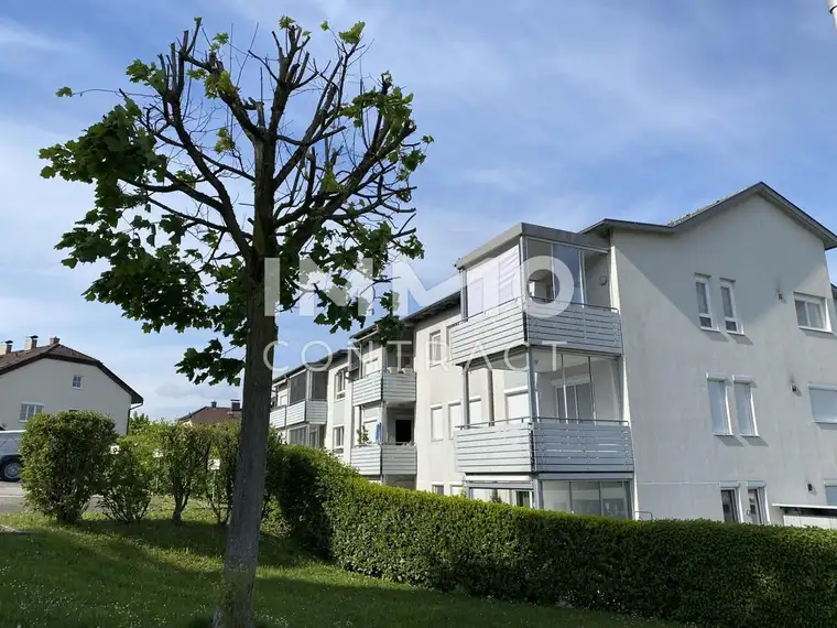 Wunderschöne Wohnung mit Blick ins Grüne!