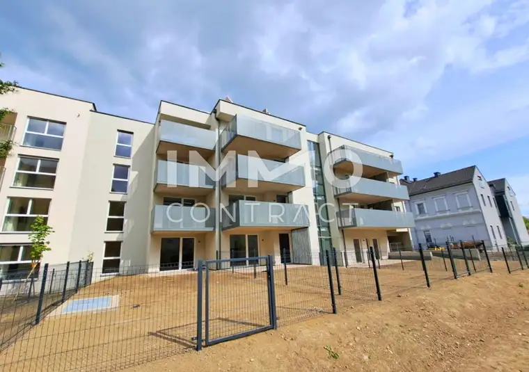 ERSTBEZUG: Geförderte 2 Zimmer Wohnung mit großem BALKON in Innenhoflage - Puchstraße 44 - Top 009