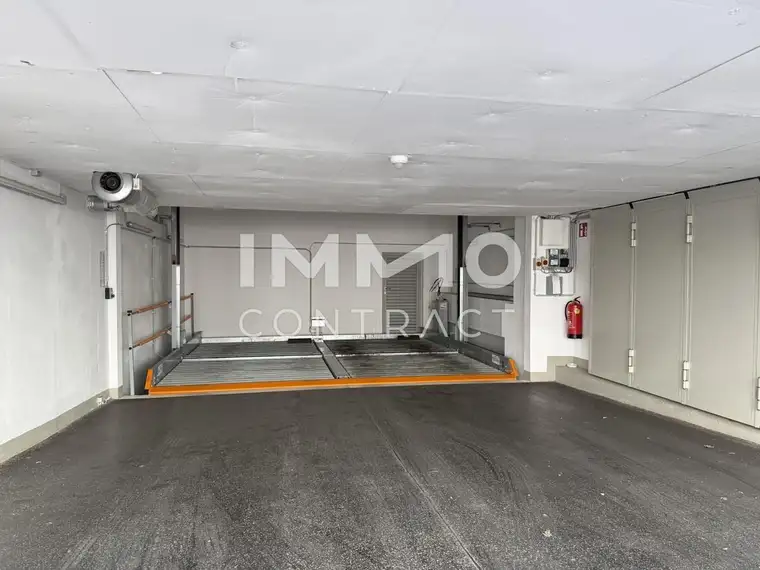 NÄHE NASCHMARKT oberer Stapelparkplatz!