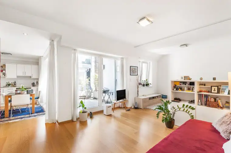 ++Naschmarkt++ Gepflegte 1,5-Zimmer Dachgeschosswohnung mit Terrasse!