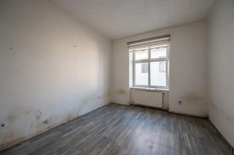 **Hannovermarkt** Sanierungsbedürftige 3-Zimmer Altbauwohnung - Airbnb