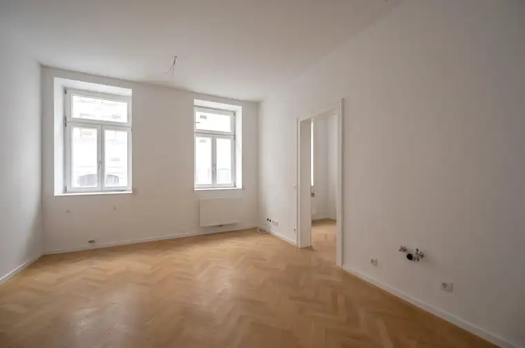 ++NEU++ Kompakter 2-Zimmer-Altbau-Erstbezug mit 39 m², Lift und sofortigem Bezug
