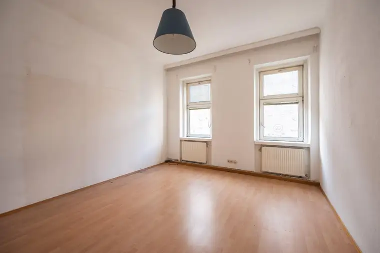 ++NEU++ Sanierungsbedürftige 1-Zimmer-Altbauwohnung mit 29 m² in Meidling